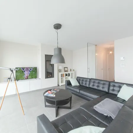 Lakeside With Parking By Interhome *